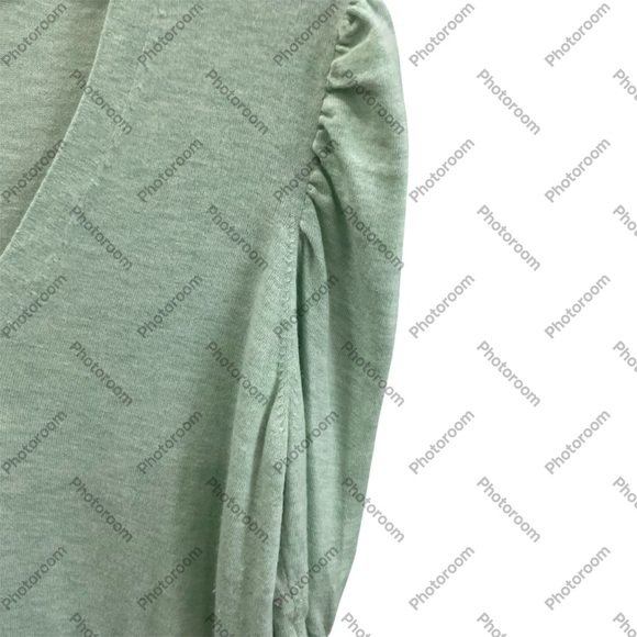 White House Black Market V-Neck T-shirt sleeve sweater - Picture 2 of 5